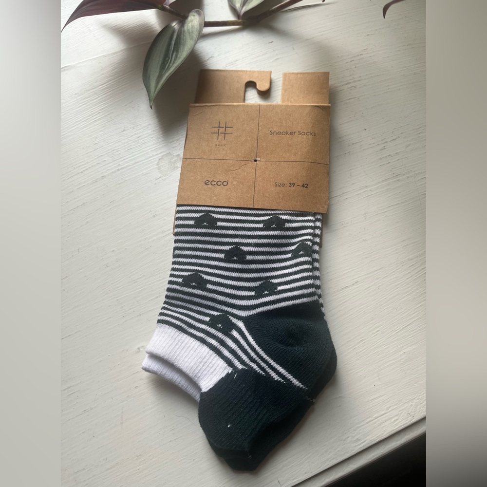 Ecco Green and White Striped Sneaker Socks